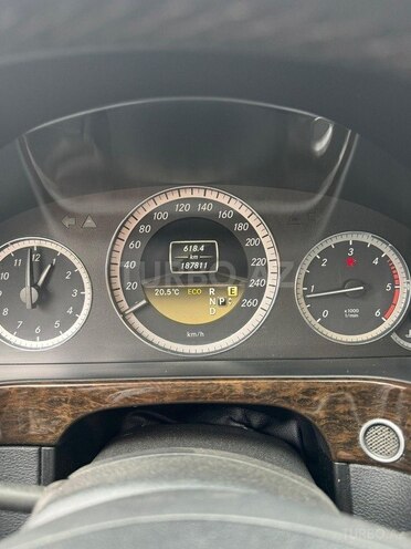 Mercedes E 220-4