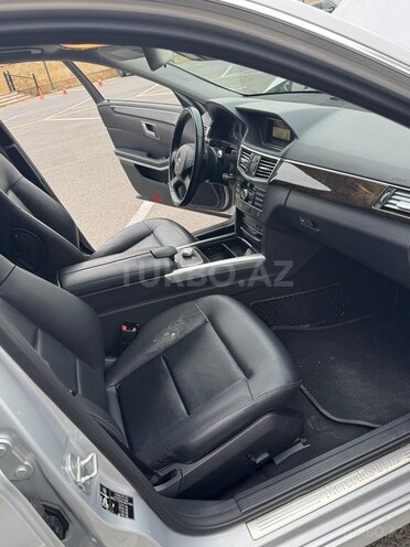 Mercedes E 220-6