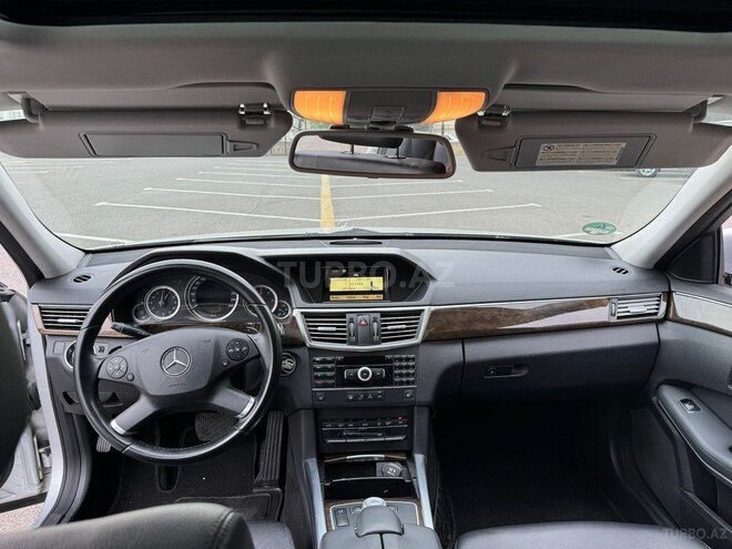 Mercedes E 220-5