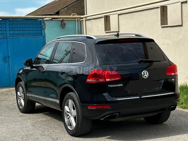 Volkswagen Touareg-5