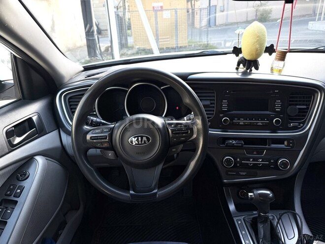 Kia Optima-4
