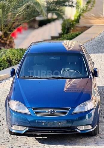 Chevrolet Lacetti-1