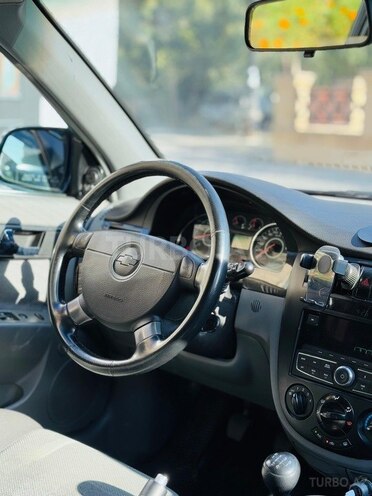 Chevrolet Lacetti-5