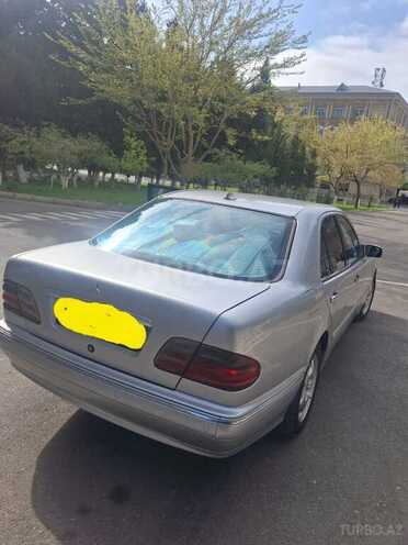 Mercedes E 270-14