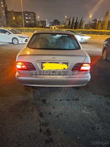 Mercedes E 270-10