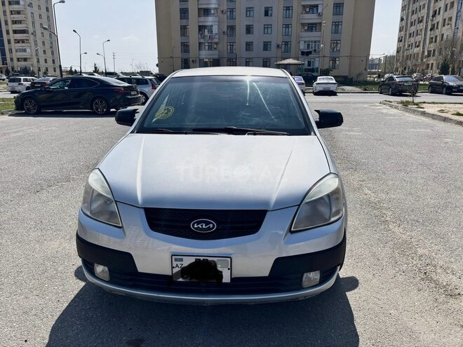 Kia Rio-1