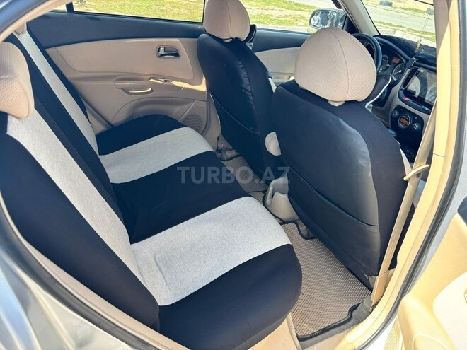 Kia Rio-7