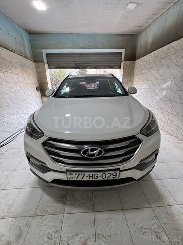 Hyundai Santa Fe-1