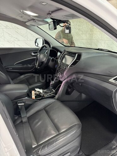 Hyundai Santa Fe-8
