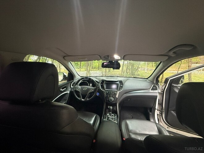 Hyundai Santa Fe-11