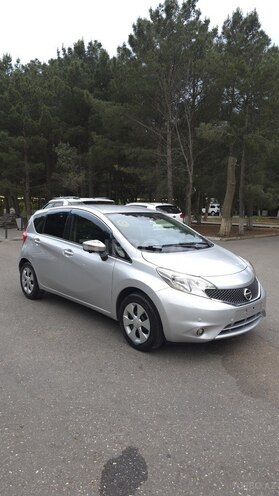 Nissan Note-8