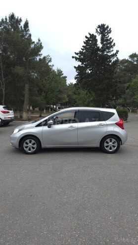 Nissan Note-5