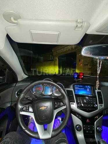 Chevrolet Cruze-9