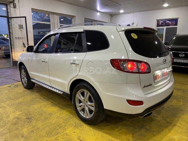 Hyundai Santa Fe-7
