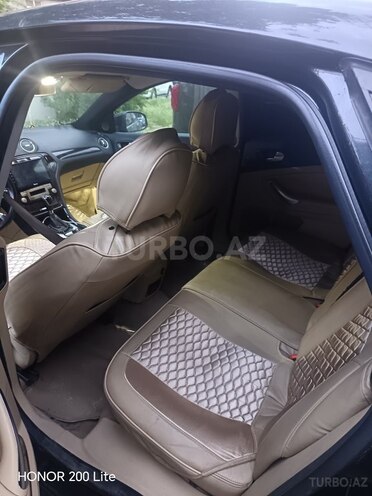Ford Mondeo-4