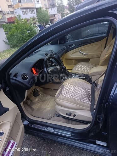 Ford Mondeo-2