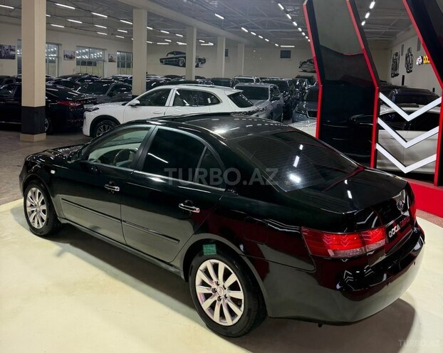 Hyundai Sonata-6