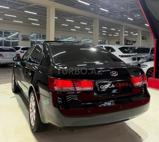 Hyundai Sonata-8