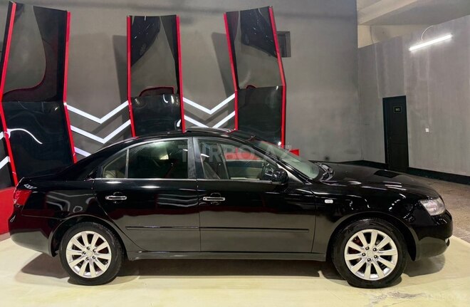 Hyundai Sonata-4