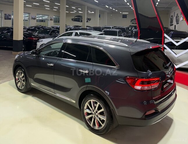 Kia Sorento-9
