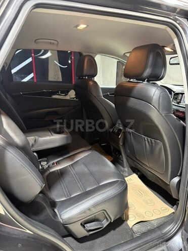 Kia Sorento-19
