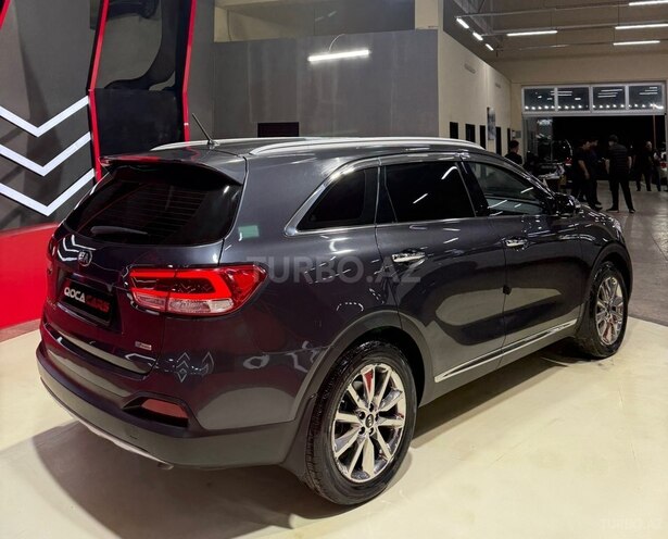 Kia Sorento-10