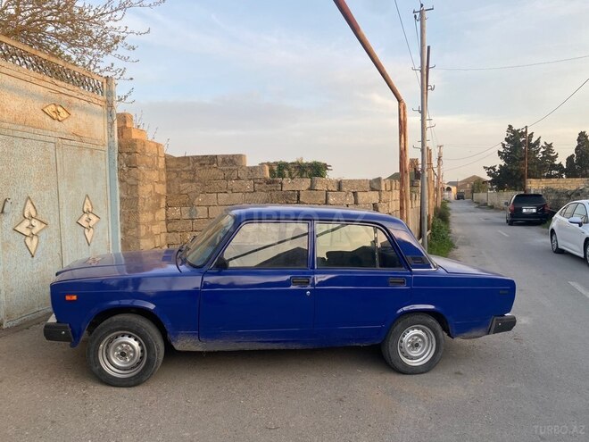 LADA (VAZ) 2107-2