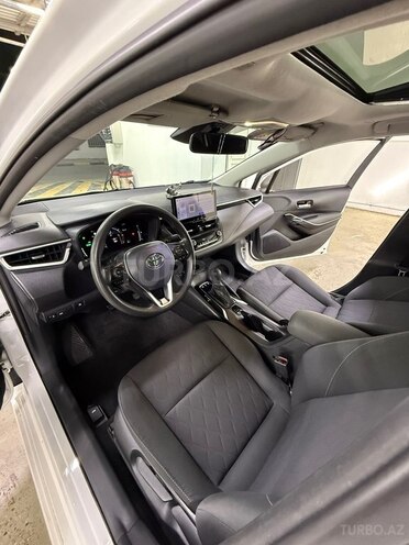 Toyota Corolla-11