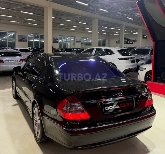 Mercedes E 220-10