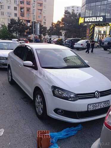 Volkswagen Polo-8