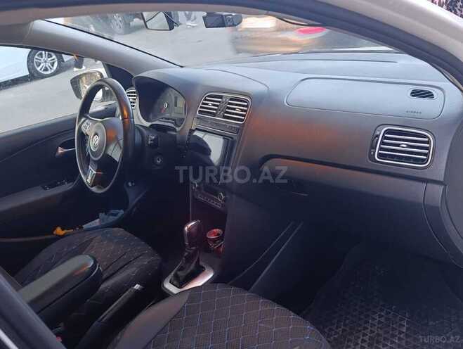 Volkswagen Polo-6