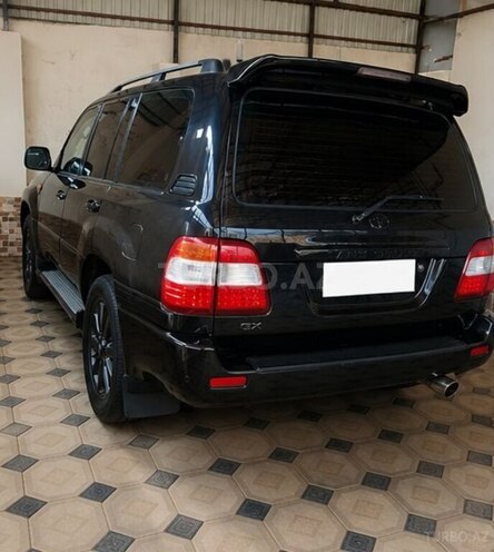Toyota Land Cruiser-6