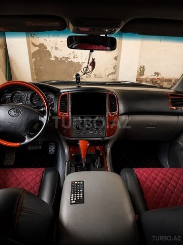 Toyota Land Cruiser-8