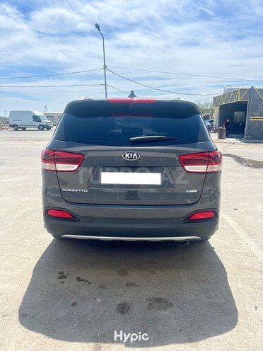 Kia Sorento-2