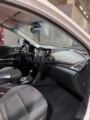 Hyundai Santa Fe-16