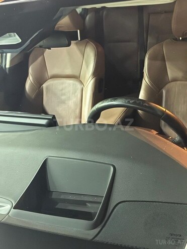 Toyota Camry-6