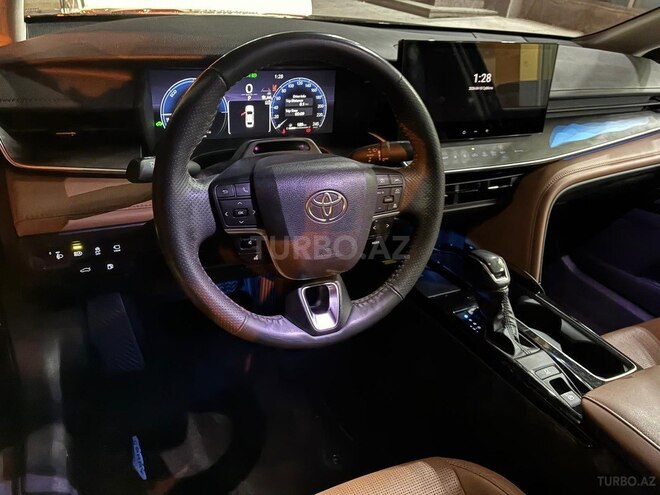 Toyota Camry-5