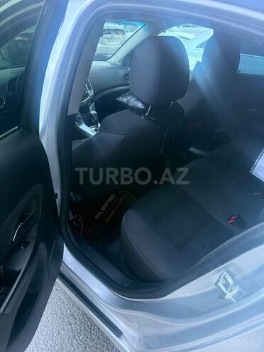 Chevrolet Cruze-4