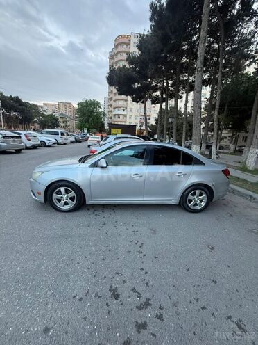 Chevrolet Cruze-10