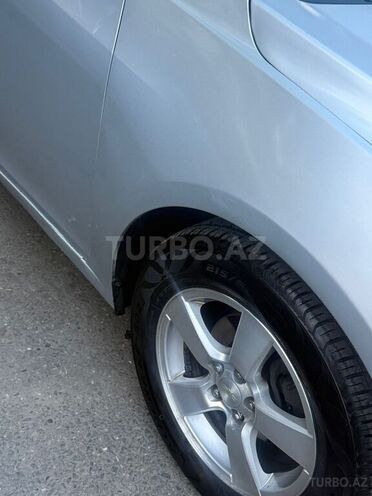 Chevrolet Cruze-13