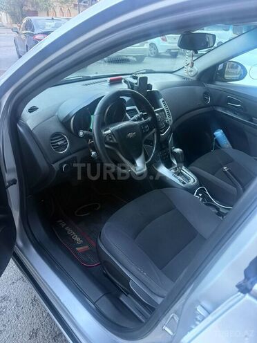 Chevrolet Cruze-3