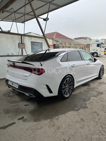 Kia K5-17