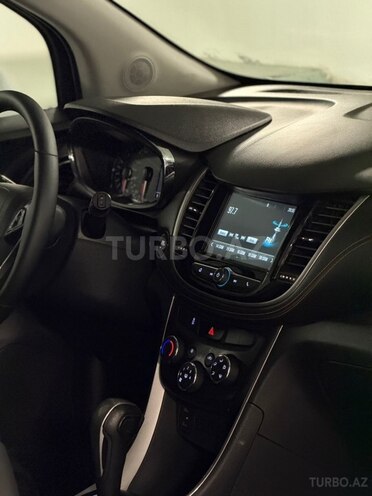Chevrolet Trax-11