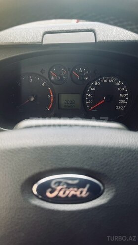 Ford Transit-6