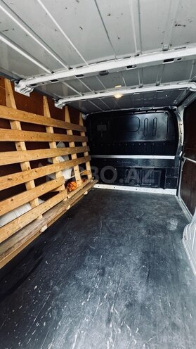 Ford Transit-7