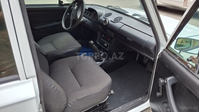 LADA (VAZ) 2106-10