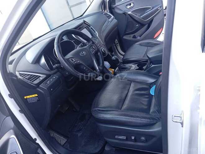 Hyundai Santa Fe-14