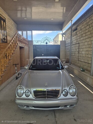 Mercedes E 220-6
