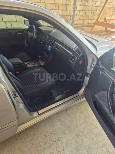 Mercedes E 220-15