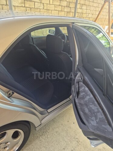 Mercedes E 220-16
